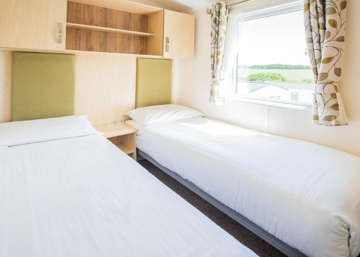 Sandaway Beach Holiday Park クーム・マーティン エクステリア 写真